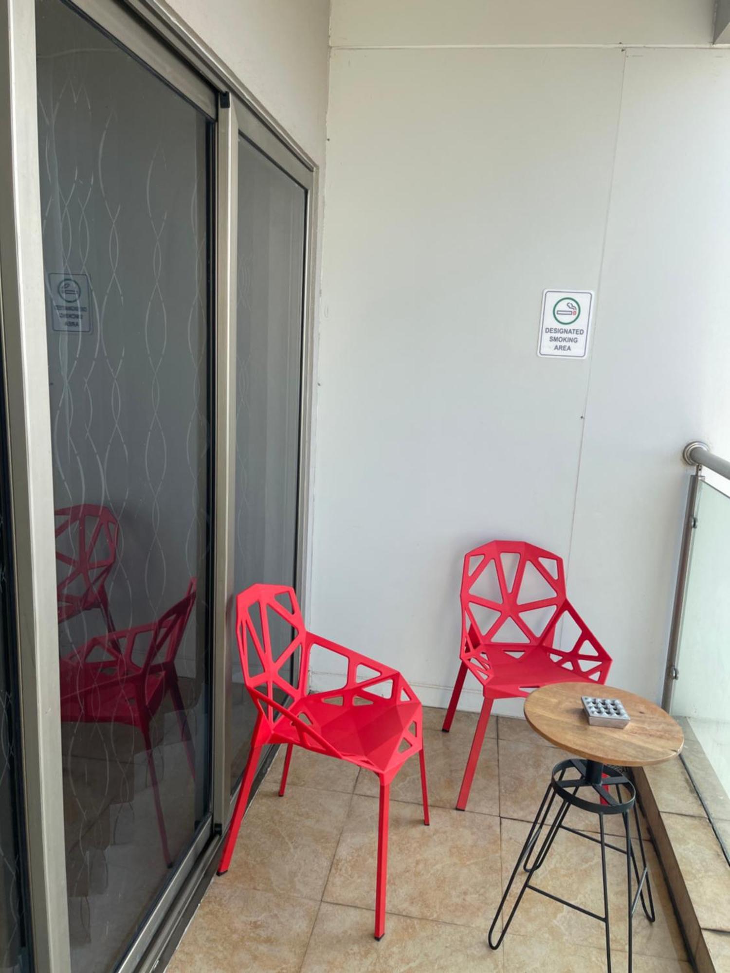 Atrium - Iconic Apartment سري جاياواردنيبورا كوتي المظهر الخارجي الصورة
